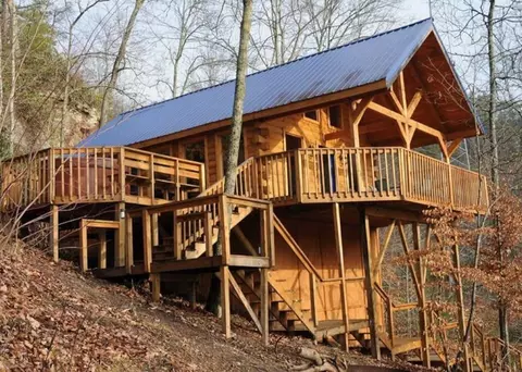 441 Twin Arch Rd, Stanton, KY 40380