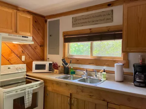 Kitchen - 50 Getaways Rd, Stanton, KY 40380 photo 1 of 2
