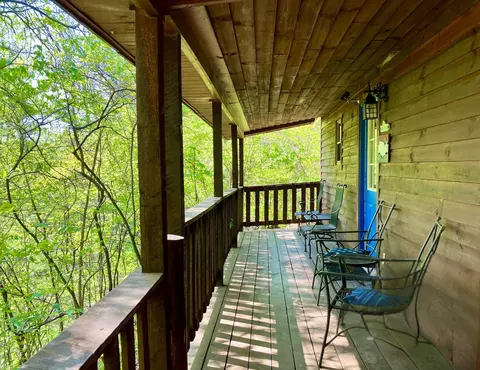 Exterior - 50 Getaways Rd, Stanton, KY 40380 photo 3 of 5