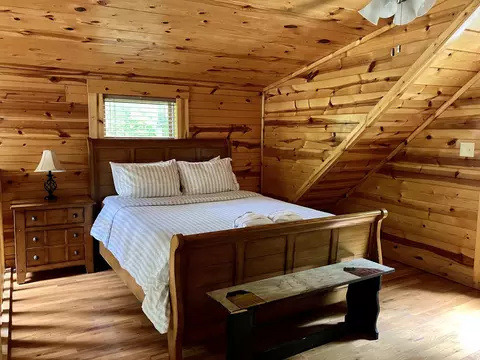 Bedroom - 107 Getaways Rd, Stanton, KY 40380 photo 2 of 4
