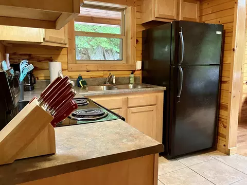Kitchen - 107 Getaways Rd, Stanton, KY 40380 photo 3 of 3