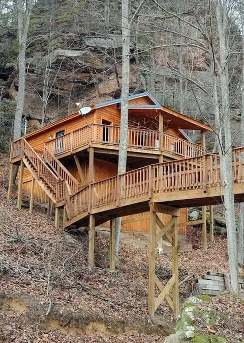 170 Getaways Rd, Stanton, KY 40380