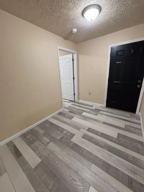 Entry Way - 10007 Us-421, Mckee, KY 40447 photo 1 of 3