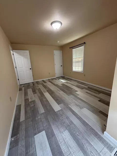 Bedroom - 10007 Us-421, Mckee, KY 40447 photo 4 of 8