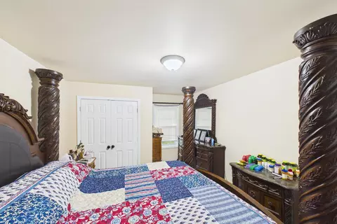 Bedroom - 10007 Us-421, Mckee, KY 40447 photo 2 of 7