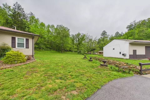 Exterior - 10007 Us-421, Mckee, KY 40447 photo 5 of 5