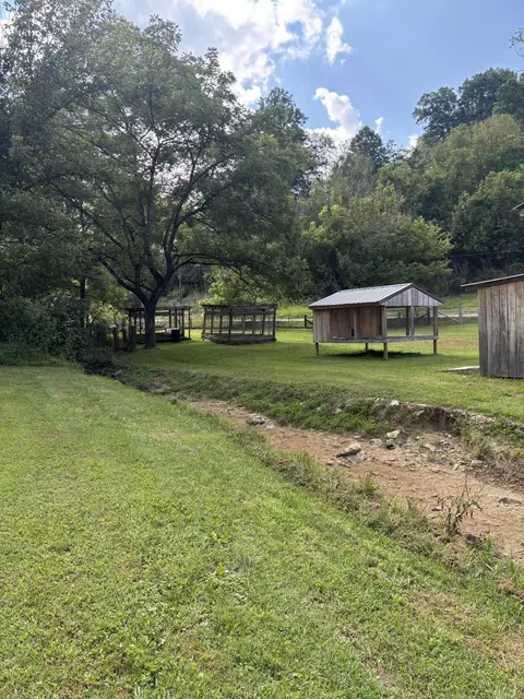 Exterior - 10007 Us-421, Mckee, KY 40447 photo 6 of 6