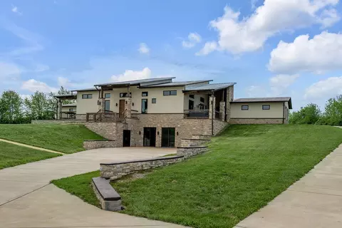 5150 Kiddville Ln, Lexington, KY 40515