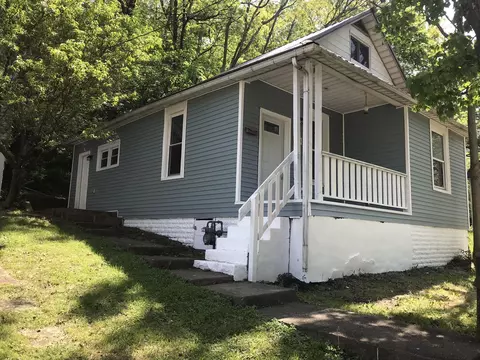 3013 Simpson Rd, Ashland, KY 41101