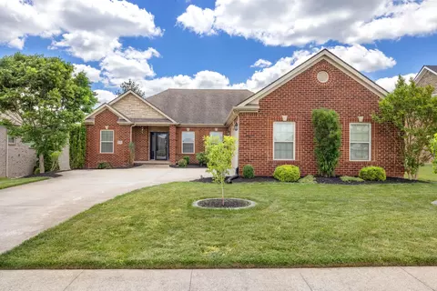 619 Four Winds Dr, Richmond, KY 40475