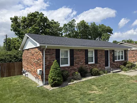 17 Holiday Rd, Winchester, KY 40391