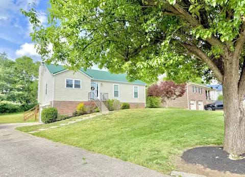 193 Candlewood Dr, Danville, KY 40422