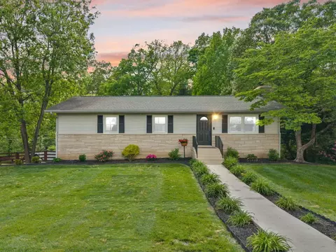 Exterior - 207 Debbie Ln, Corbin, KY 40701 photo 3 of 10