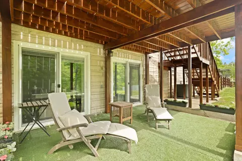 Exterior - 207 Debbie Ln, Corbin, KY 40701 photo 6 of 10