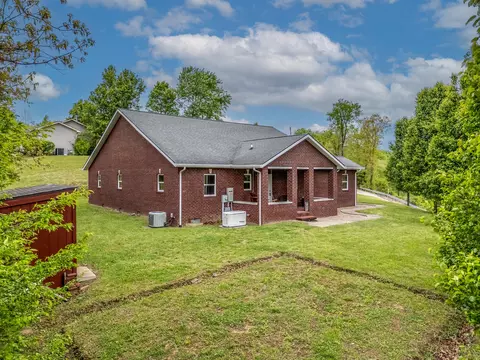 117 Pine Acres Ln, West Liberty, KY 41472