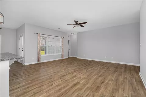 Living - 109 Sequoia Bend Ct, Georgetown, KY 40324 photo 3 of 3