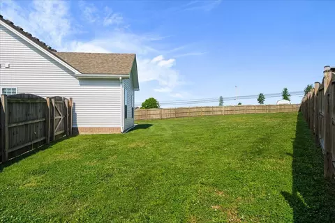 Exterior - 109 Sequoia Bend Ct, Georgetown, KY 40324 photo 5 of 9