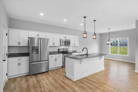 Kitchen - 109 Sequoia Bend Ct, Georgetown, KY 40324 photo 5 of 5