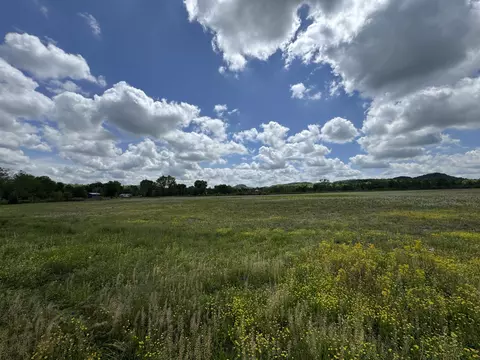 1064 Kentucky 39, Crab Orchard, KY 40419