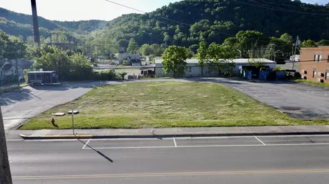 234 E Main St, Morehead, KY 40351