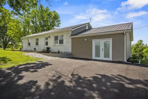 3400 Talmage Mayo Rd, Salvisa, KY 40372