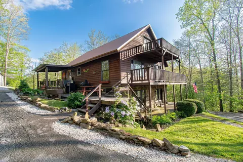 129 Douglas Holw, Olive Hill, KY 41164