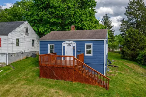135 Lyons Dr, Frankfort, KY 40601