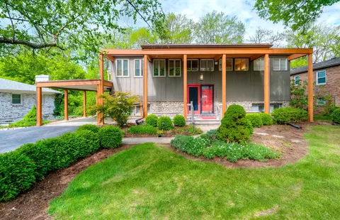 3311 Coldstream Dr, Lexington, KY 40517