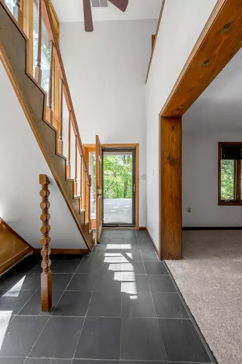 3010 River Circle Dr, Richmond, KY 40475