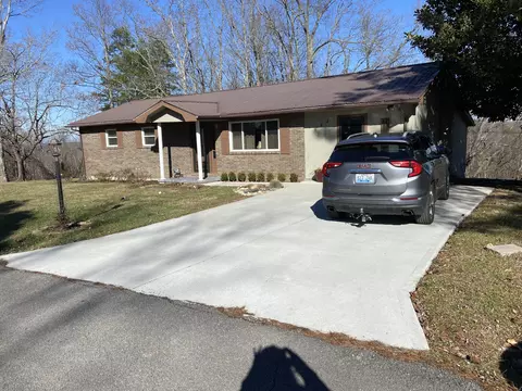 182 Fanchester Hts, Whitley City, KY 42653