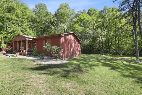 Exterior - 391 N Hills Rd, Corbin, KY 40701 photo 5 of 9