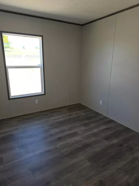 Bedroom - 3986 Highway 830, Gray, KY 40734 photo 8 of 10