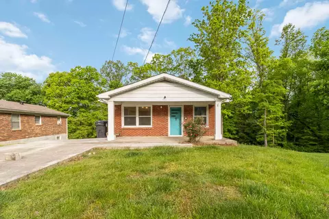 416 Oaklawn Cir, Corbin, KY 40701