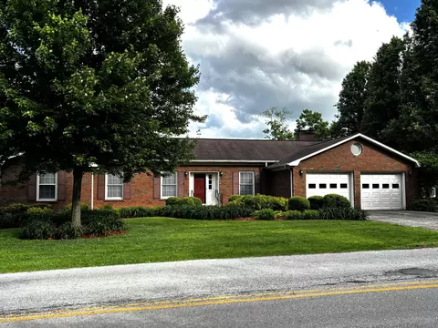 139 Country Ln, Frankfort, KY 40601