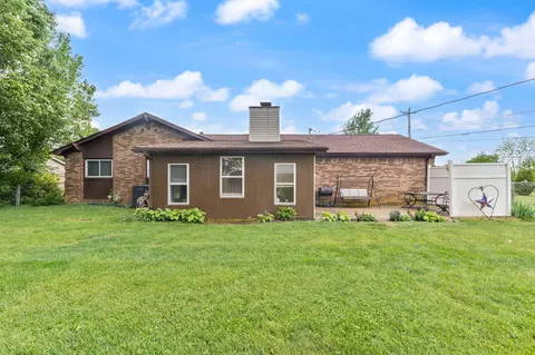 Exterior - 103 Mountain View Dr, Berea, KY 40403 photo 9 of 10