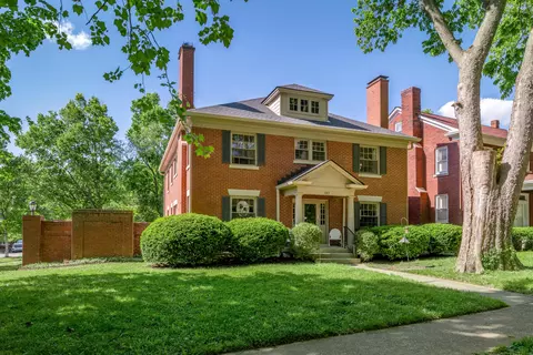 137 Sycamore Rd, Lexington, KY 40502