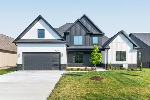 725 Azalea Ln, Versailles, KY 40383