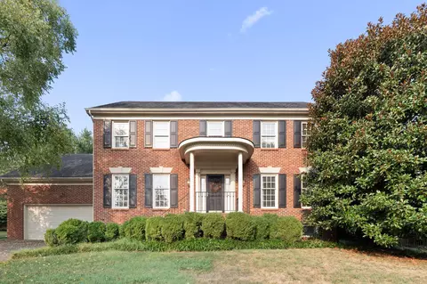 2197 Taborlake Cir, Lexington, KY 40502