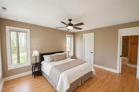Bedroom - 450 White Oak Dr, Nancy, KY 42544 photo 3 of 4