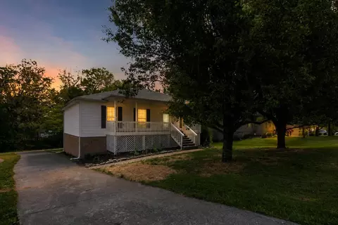 170 W Kentucky Ave, Junction City, KY 40440