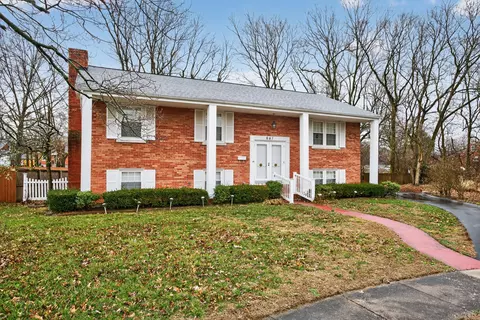 641 Bellcastle Rd, Lexington, KY 40505