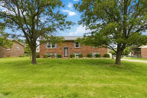 617 Longview Rd, Danville, KY 40422
