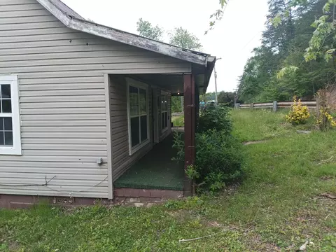 Exterior - 2933 Ky Route-1092, Flat Gap, KY 41219 photo 2 of 9