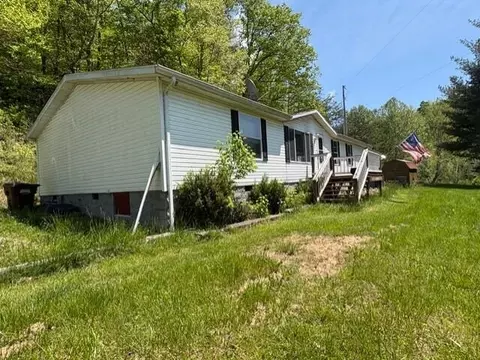 100 Litteral Fork Rd, Salyersville, KY 41465