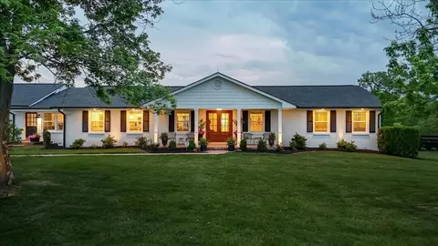 197 Browns Mill Rd, Versailles, KY 40383