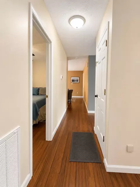 Entry Way - 85 Mary Ann Dr, Gray, KY 40734 photo 2 of 3