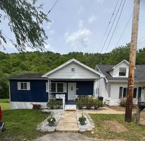 102 Cardinal Dr, Ivel, KY 41642