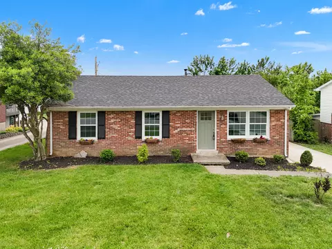 793 Marcella St, Versailles, KY 40383