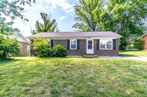 102 Brooks Rd, Richmond, KY 40475