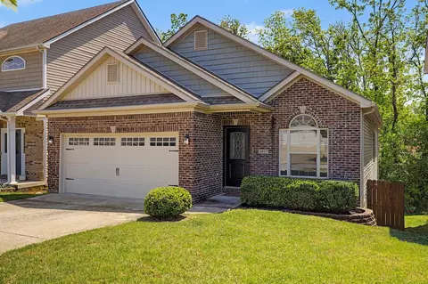 3017 Falling Leaves Ln, Lexington, KY 40509